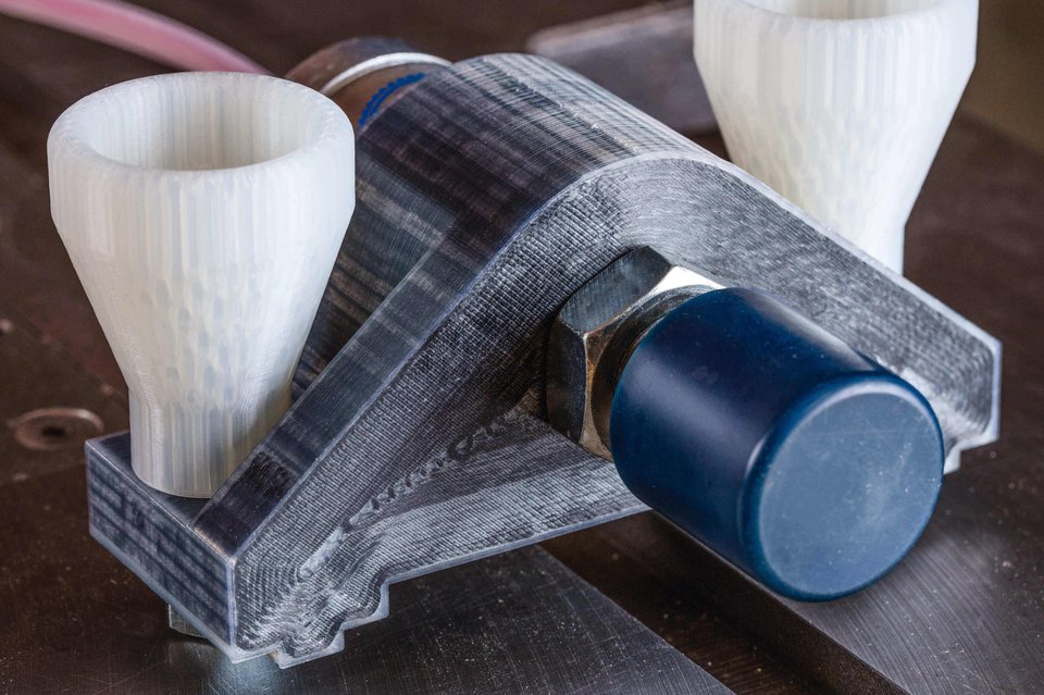 與鋁一樣強(qiáng)的纖維增強(qiáng)尼龍