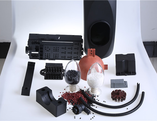 簡析我國塑料行業(yè)的主要經(jīng)營模式與特點(diǎn)